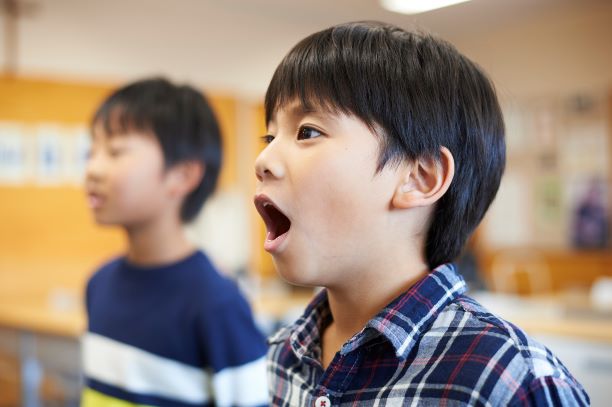 子どもの頃からボイストレーニングを行うメリットと重要性 ボイストレーニング ボーカルレッスンのseal Music School